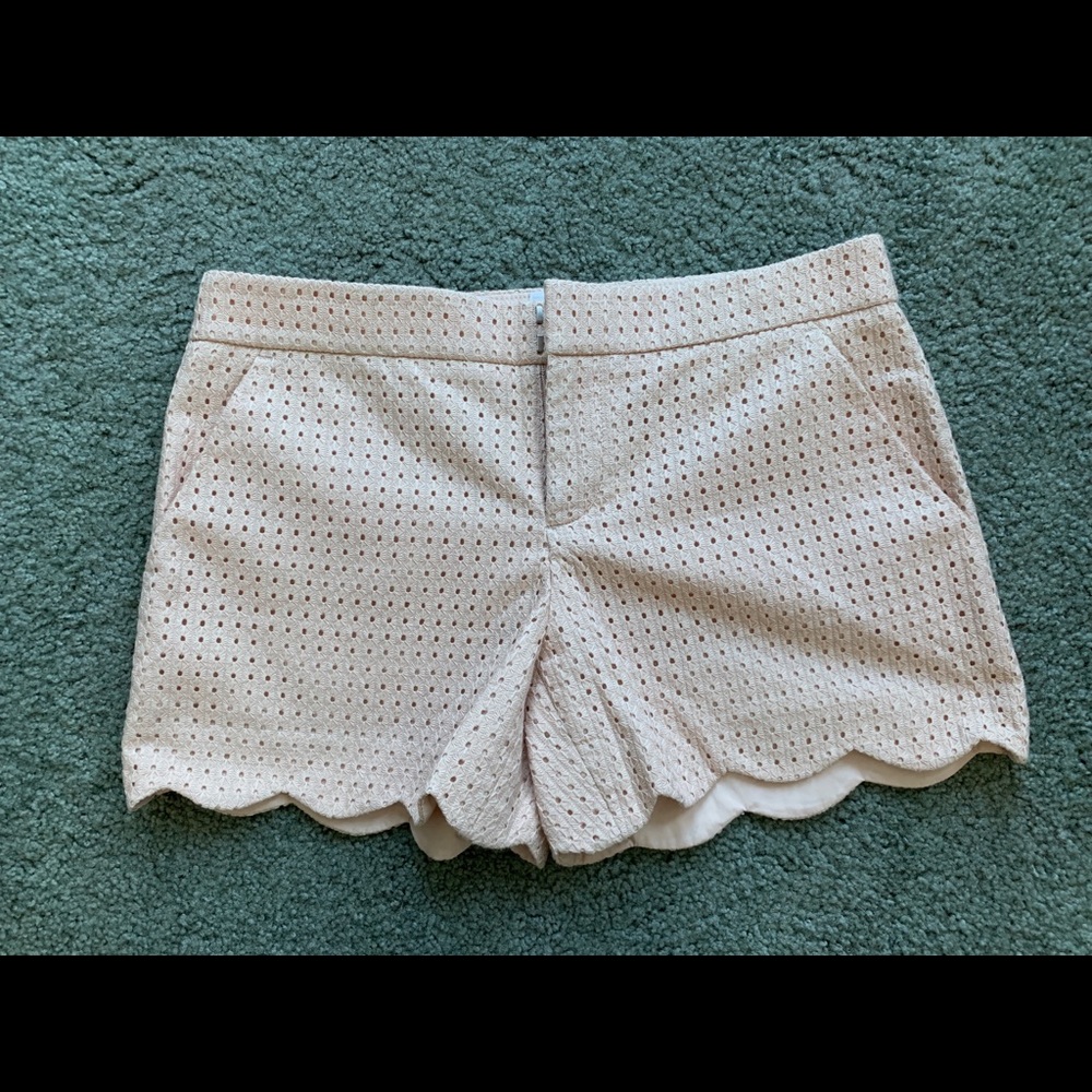 NWOT Club Monaco Blush Scalloped Shorts